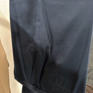 Men's Haggar Classic fit Premium No Iron Khaki in Navy